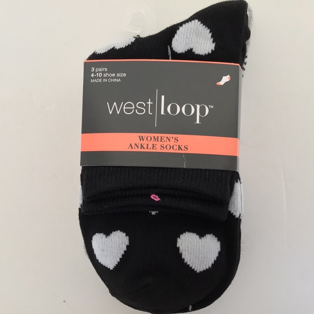 3 PAIRS WEST LOOP PATTERNED ANKLE SOCKS NWT